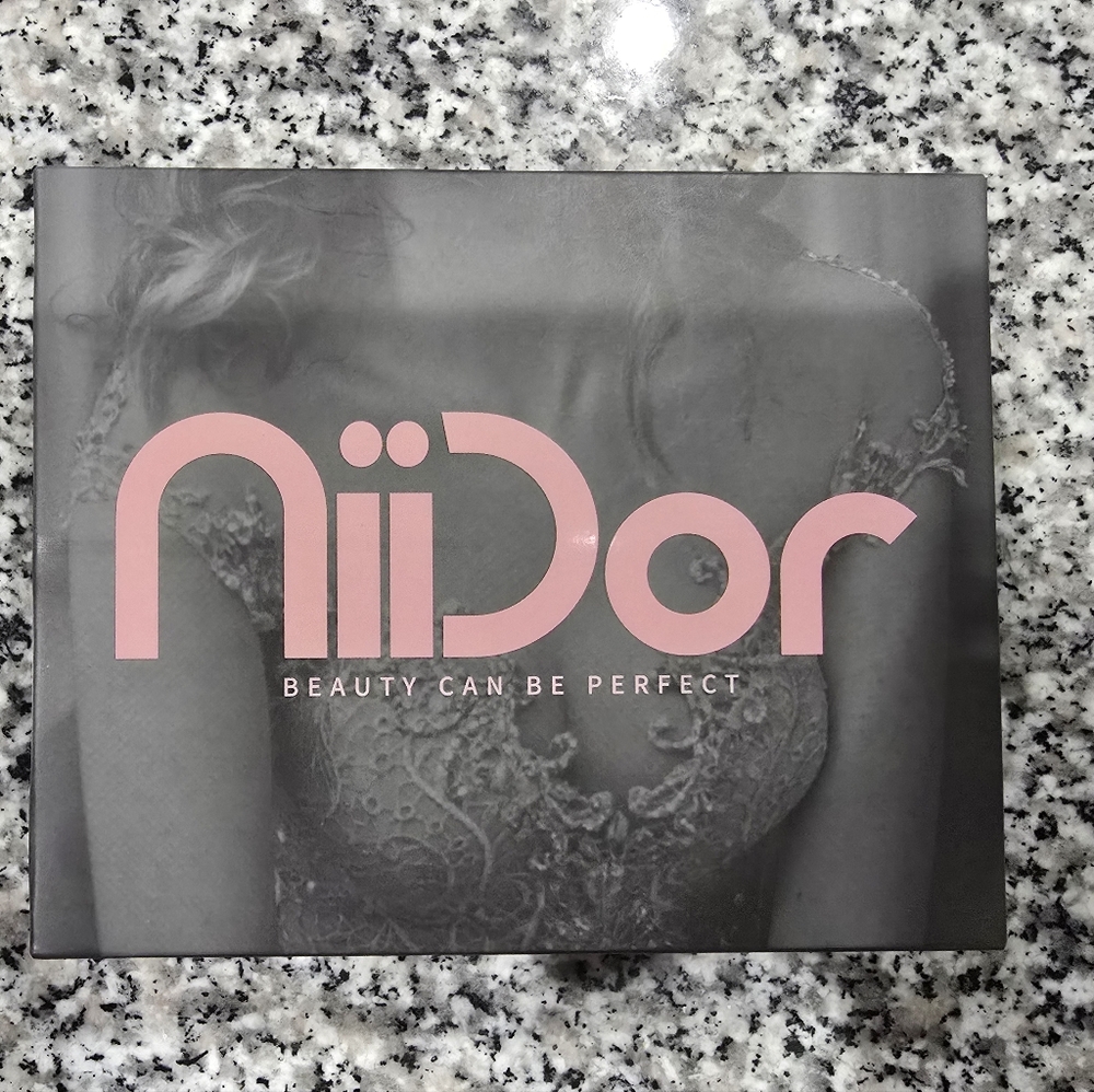 Niidor Adhesive Bra Strapless Sticky Invisible Push up Silicone Bra Backless “A”